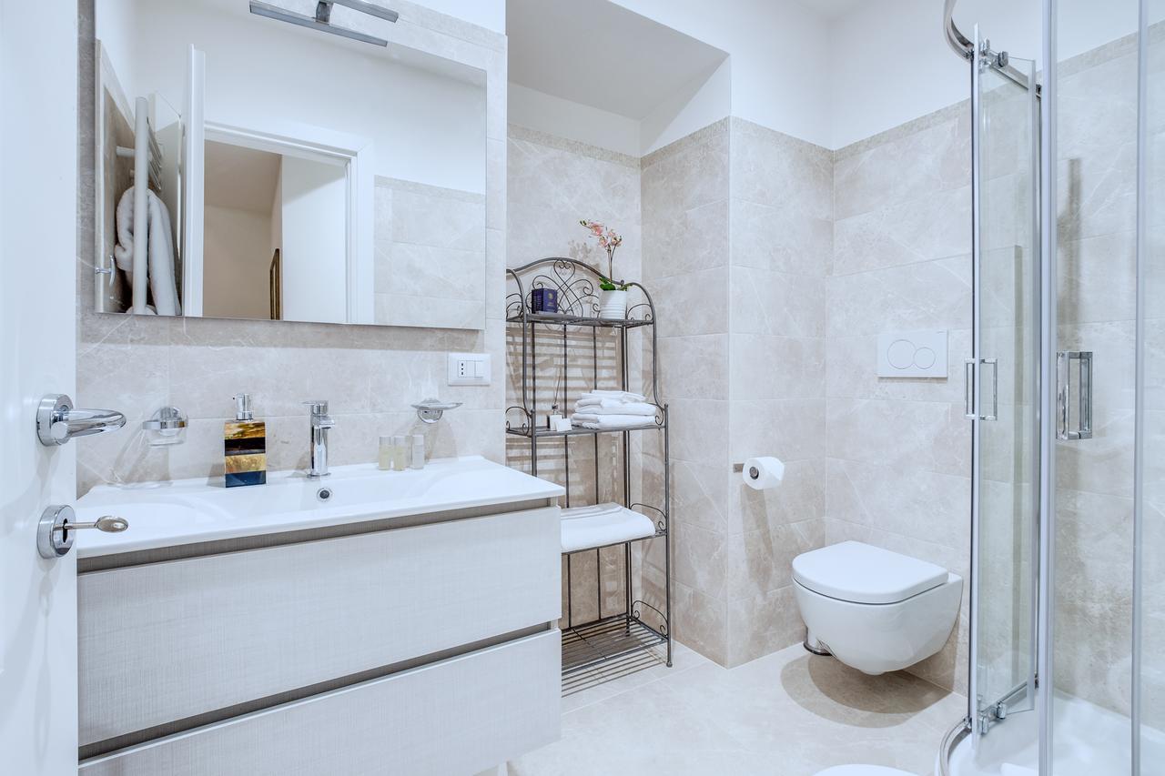 Appartamento Flats Via Delle Muratte 2mins To Trevi Fountain