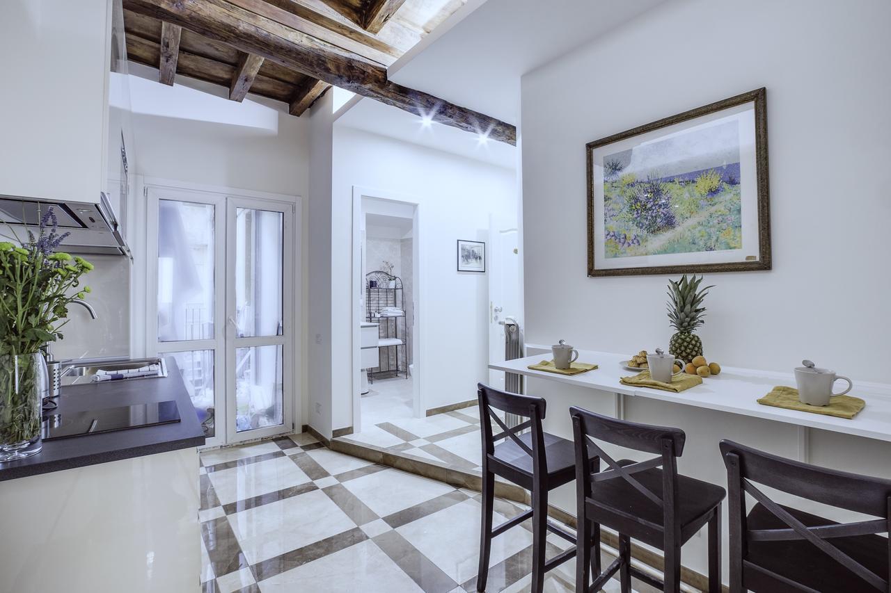 Appartamento Flats Via Delle Muratte 2mins To Trevi Fountain Roma