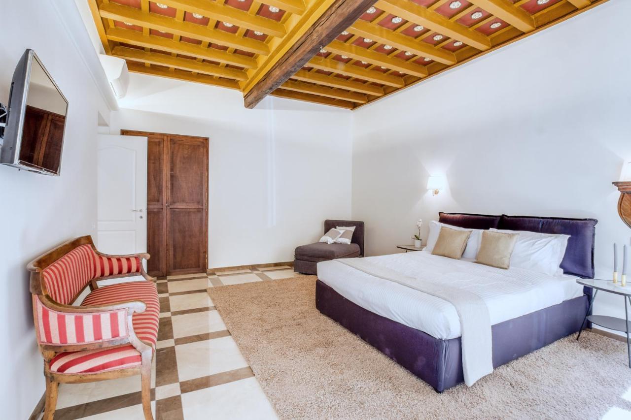 Appartamento Flats Via Delle Muratte 2mins To Trevi Fountain